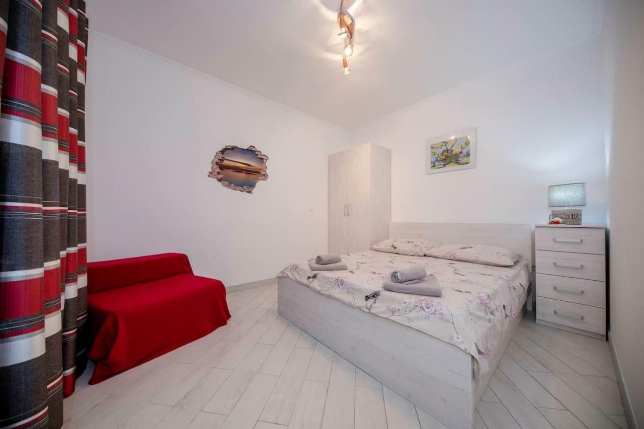 Apartman Marcela Palit Buitenkant foto